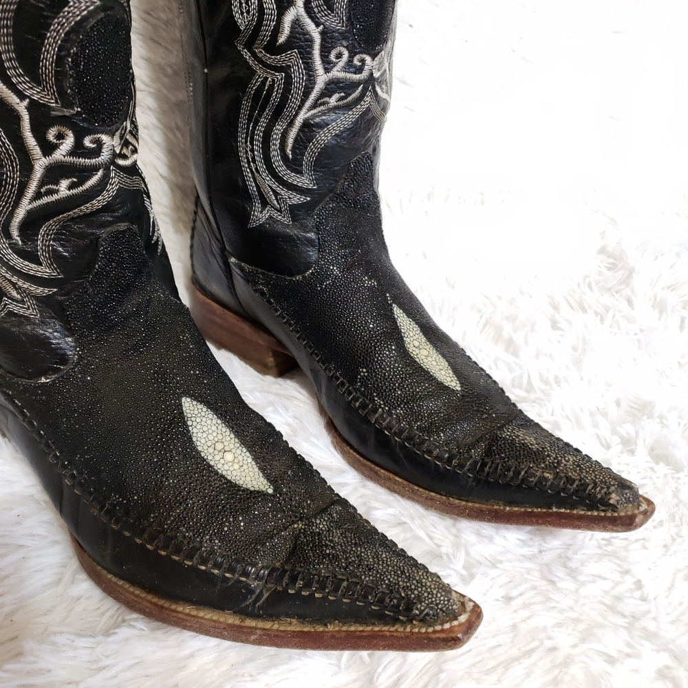 ❌TEMP NFS❌ GETTING RESTORED❌ DYE REFRESH ❌Pointed Black Stingray Western Boots - Picture 12 of 16
